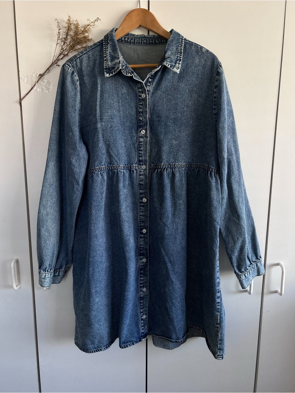 Denim Button-Front Shirt Dress in Blue • Sz XL